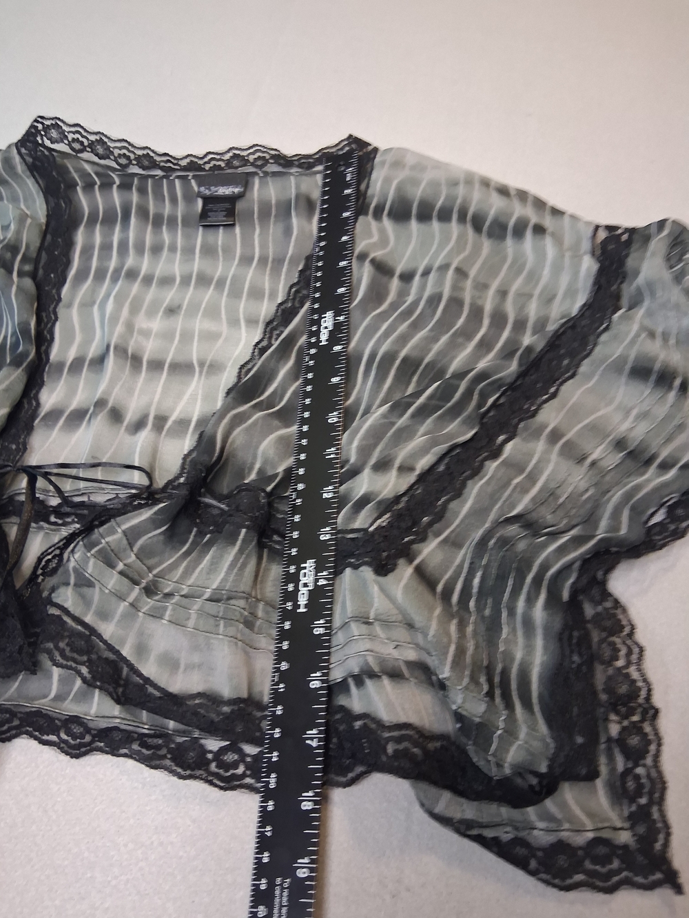 Daytrip Sheer Lace Trim Kimono Top Gray Black Striped Bohoemian Festival Sz Sm - Picture 5 of 7